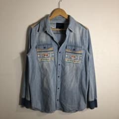 刺繍ポケット付きデニムシャツ アーカイブ 美品 アメカジ vintage00'sのサムネイル