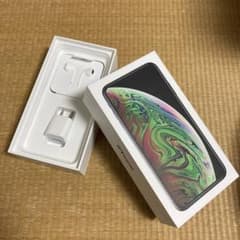 明日まで値下げ！iPhone Xs Max Space Gray 256 GBのサムネイル