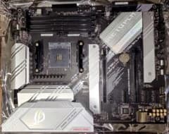 ROG STRIX B550-A GAMING マザーボードのサムネイル