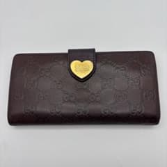 Gucci シマ　GGパターン　エンボス長財布 Gucci シマ GGパターン エンボス長財布 - メルカリ