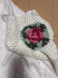 ホワイト 花モチーフ 7分袖ニット