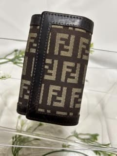 希少品　FENDI  フェンディ　6連　キーケース　ユーズド品のサムネイル