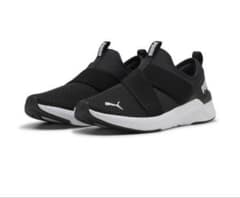 ⭐︎スニーカー PUMA スリッポン　ブラックのサムネイル