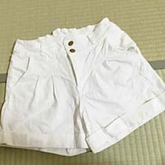 ハイウエストホワイトパンツのサムネイル