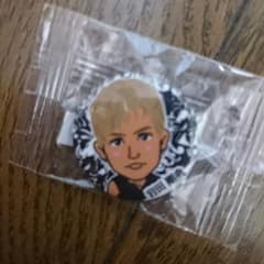 岩田剛典 缶バッチのサムネイル