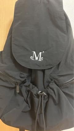 MUCENTブラック リュック・バックパックのサムネイル
