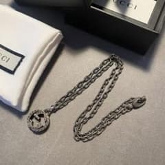 GUCCI アラベスク　シルバー ロゴペンダント ネックレスのサムネイル