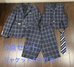 フォーマルスーツ 男の子 5点セット ジャケット未使用 卒園式 入学式 130のサムネイル