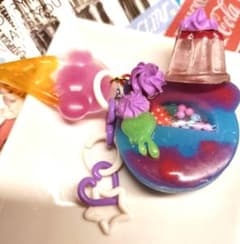レジン クマ シェイカーキーホルダー じゃらじゃらのサムネイル