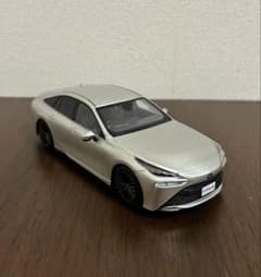 トヨタ MIRAI 1/30 カラーサンプル ミニカー ディーラー展示品のサムネイル