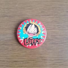 ワンピース ルフィ缶バッジ - メルカリ