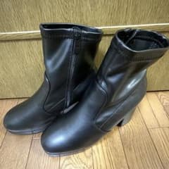 レディース ブラック ショートブーツのサムネイル