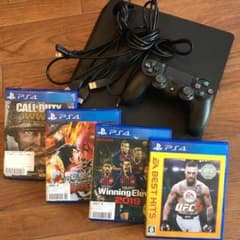 PlayStation®4 ジェット・ブラック 500とカセットのサムネイル