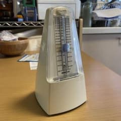 ニッコーのメトロノームのサムネイル