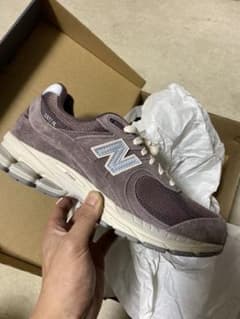 ニューバランス　2002rのサムネイル