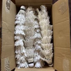野球、ソフトボール練習用】中古バドミントンシャトル240個 - メルカリ