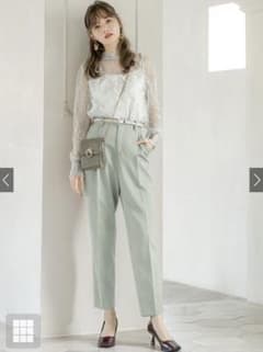 ベルト付きセンタープレステーパードパンツ　今季のサムネイル