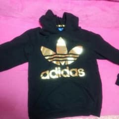 adidas パーカー 黒金のサムネイル