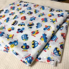 子供 乗り物 サッカー生地のサムネイル