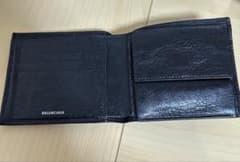 BALENCIAGA バレンシアガ 二つ折り財布 レザ- 542001 - メルカリ