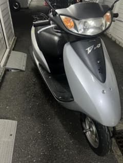 HONDA Dio 原付スクーター　大阪からです　直接引き取り限定ですのサムネイル