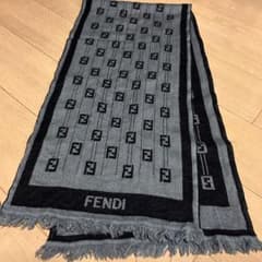 FENDI ズッカ柄　ウールマフラー　リバーシブルのサムネイル