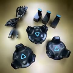 Tracker 2018 / 2.0 VRトラッカー 三個セット 動作確認済み - メルカリ