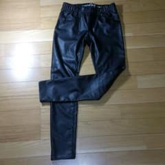 カッコいい！GAP　黒スパッツ　子供服　150のサムネイル