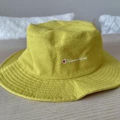 Champion マスタード色のバケットハットのサムネイル