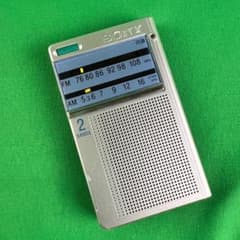 SONY ポケットラジオ ICF-T46 動作確認済み - メルカリ