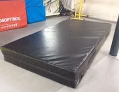 大型安全マット 厚さ20cm ボルダリングや体操教室 クライミングマット 