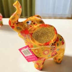 【輸入雑貨】ポム・ピドウ 貯金箱 ゾウのサムネイル