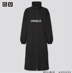 即完売　UNIQLO U ナイロンフーデットコート UNIQLO U ブラック ナイロンM フーデッドコート 春秋 フード収納