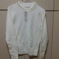 新品*パール付ニットのサムネイル