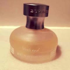 Burberry 香水 weekendのサムネイル