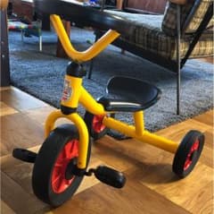 美品  ボーネルンド   ペリカンデザイン三輪車 丸ハンドル 黄色のサムネイル