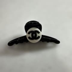 CHANEL ロゴ ヘアクリップ 中型 黒 ノベルティ - メルカリ