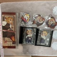 煉獄杏寿郎　繋がるアクリルスタンド　ぴた！でふぉめ　アクリルキーホルダーのサムネイル
