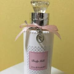 にじのママさん専用♡♡ジルスチュアートボディークリームのサムネイル