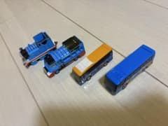 トミカ きかんしゃトーマス ミニカー 4台セットのサムネイル