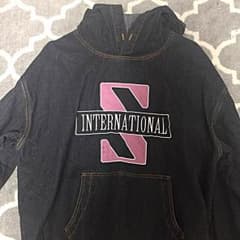 STÜSSY トレーナーのサムネイル