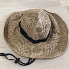【美品】WCJ  麦わら帽子　ストローハット　折り畳める　あご紐付き　若槻千夏のサムネイル