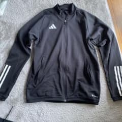 adidas ジャージのサムネイル
