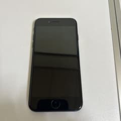 テラシマコウスケ様専用Apple iPhone SE2 本体 ブラック 64GBのサムネイル