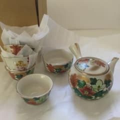 茶器セット 急須 湯呑み 花柄 金彩　九谷圓山のサムネイル
