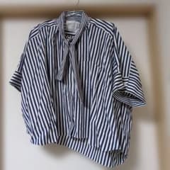 サカイ sacai 23-06527 ストライプ柄 半袖ブラウス - メルカリ