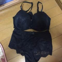 本日限定価格！ F75 ブラのサムネイル