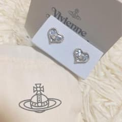 Vivienne Westwood ピアス【両耳】のサムネイル