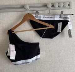 【新品未使用】Calvin Klein ブラジャーショーツセット 29のサムネイル