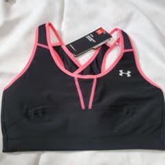 圭様専用 新品 UNDER ARMOUR スポーツブラ Mサイズのサムネイル